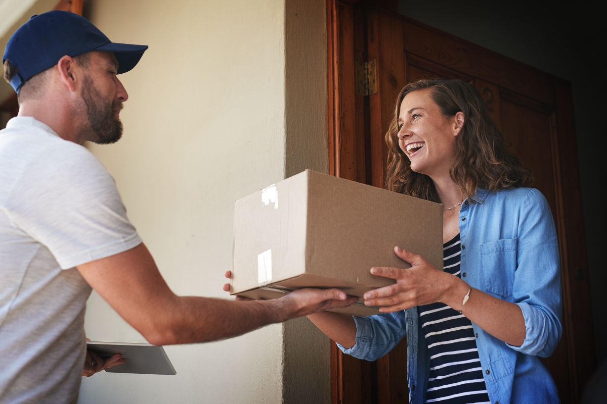 How Canadian Retailers Are Using Micro-Fulfillment to Speed Up Deliveries