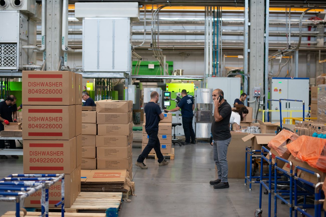 How to Improve Warehouse Security at Your Facility