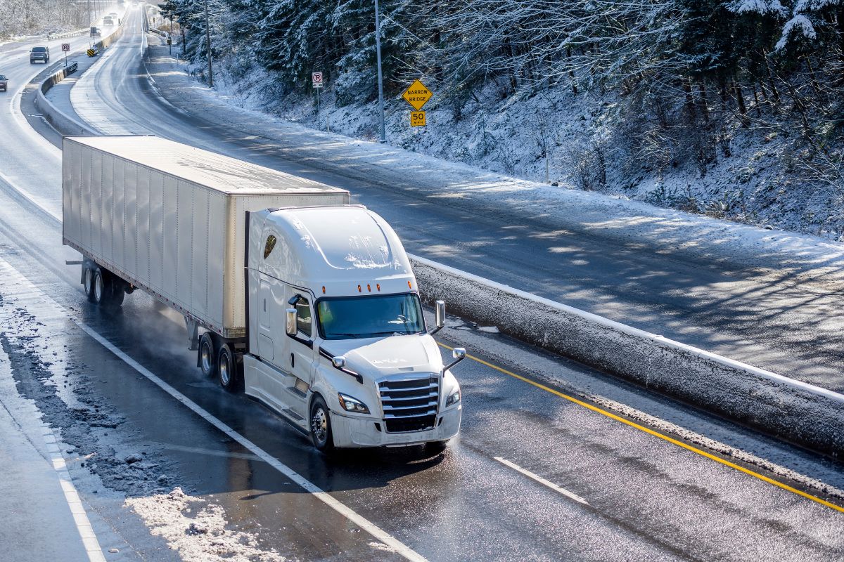 The Role of Canadian Logistics Companies During Extreme Weather