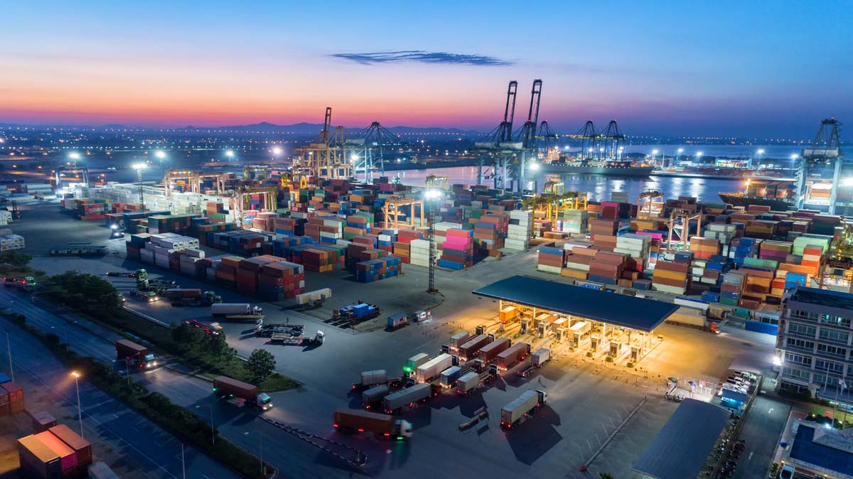 What Canadian Importers Need to Know About Port Diversification Strategies
