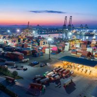 What Canadian Importers Need to Know About Port Diversification Strategies